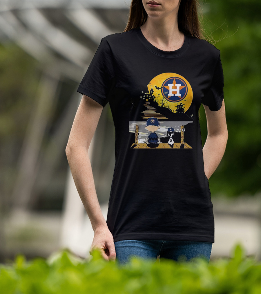 Snoopy Charlie Brown Houston Astros Halloween Moon Scene T-Shirt