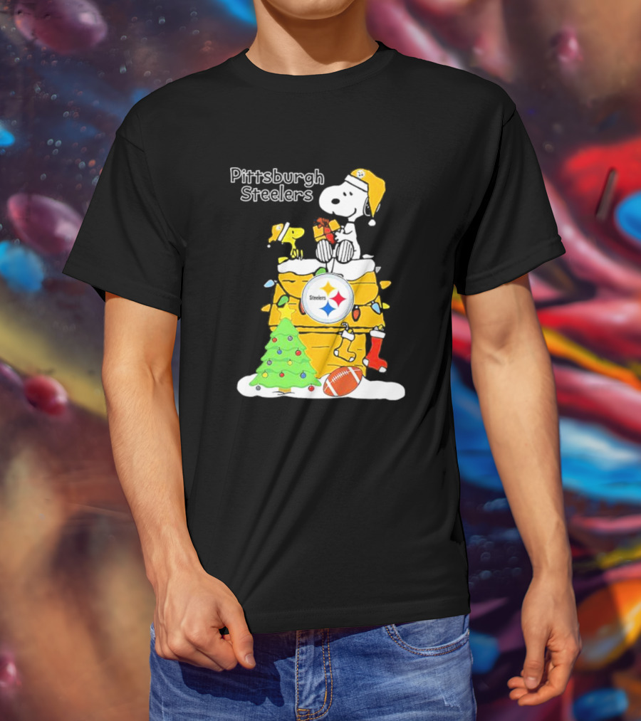 Pittsburgh Steelers Christmas Snoopy Rooftop Holiday Scene T-Shirt