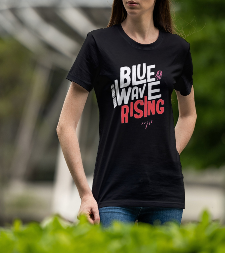 Los Angeles Original Blue Wave Rising T-Shirt