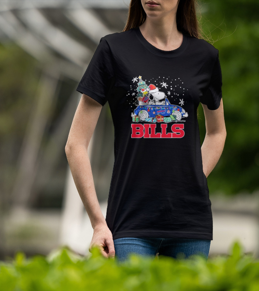 Peanuts Snoopy Woodstock Christmas Car Buffalo Bills Flag Winter Snowflakes T-Shirt