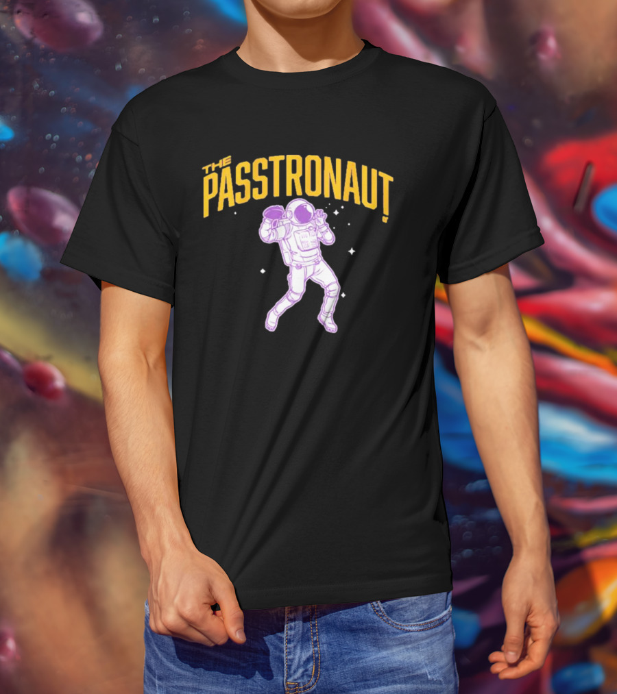 The Passtronaut Minnesota Football Astronaut Throwing Football T-Shirt