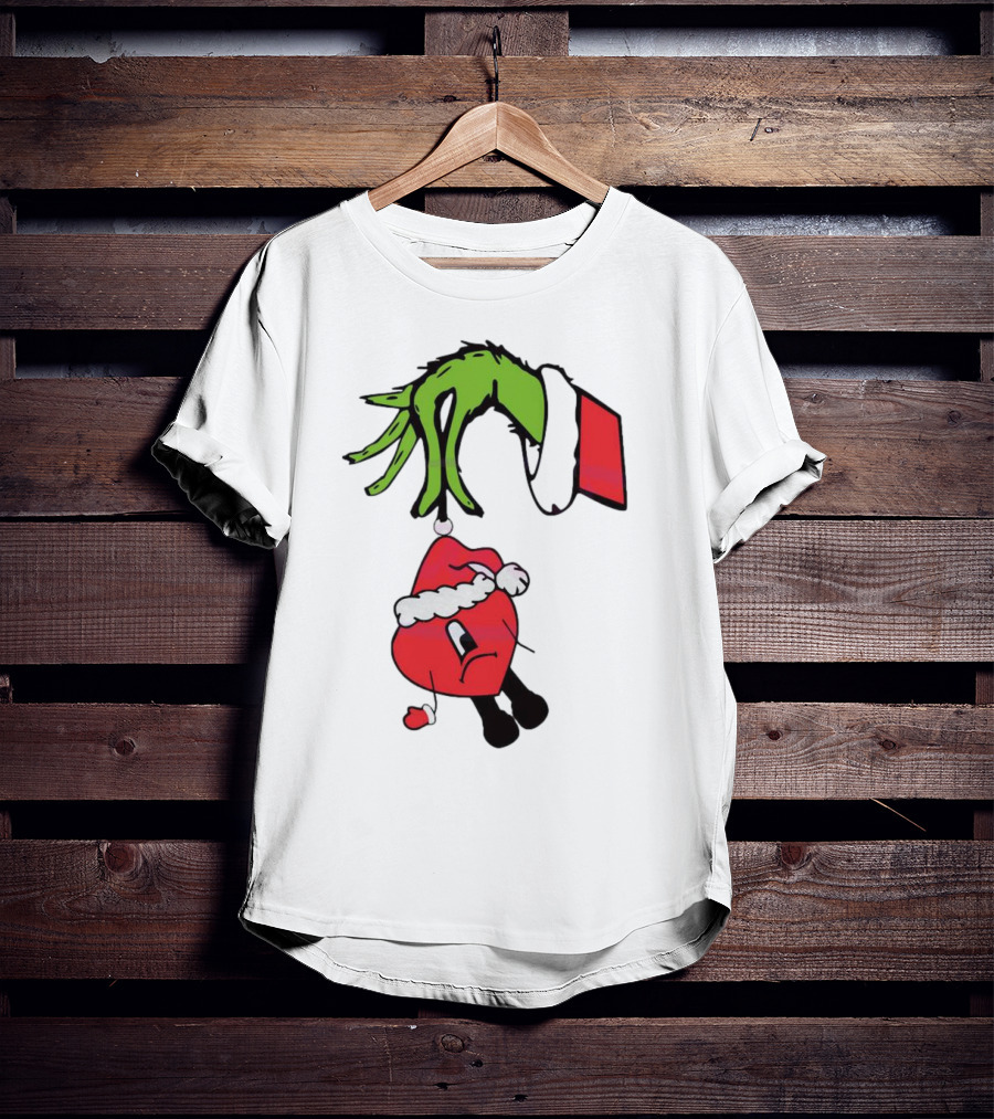 Grinch Hand Holding Santa Hat Bad Bunny Xmas T-Shirt
