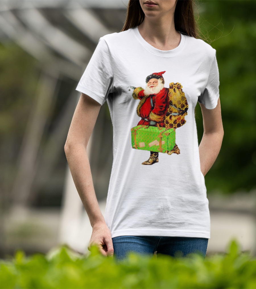 Market Designer Santa Vintage Luggage T-Shirt