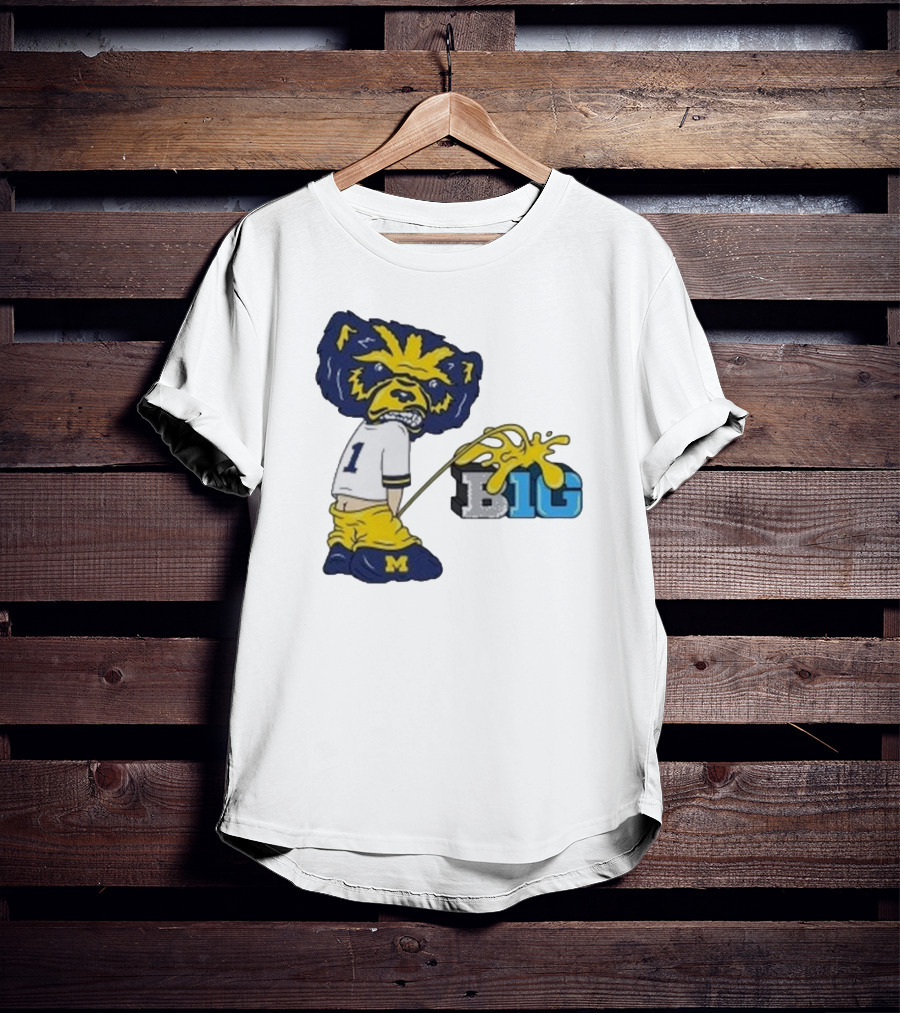 MI Wolverine Mascot Pissing On Big Ten Logo T-Shirt