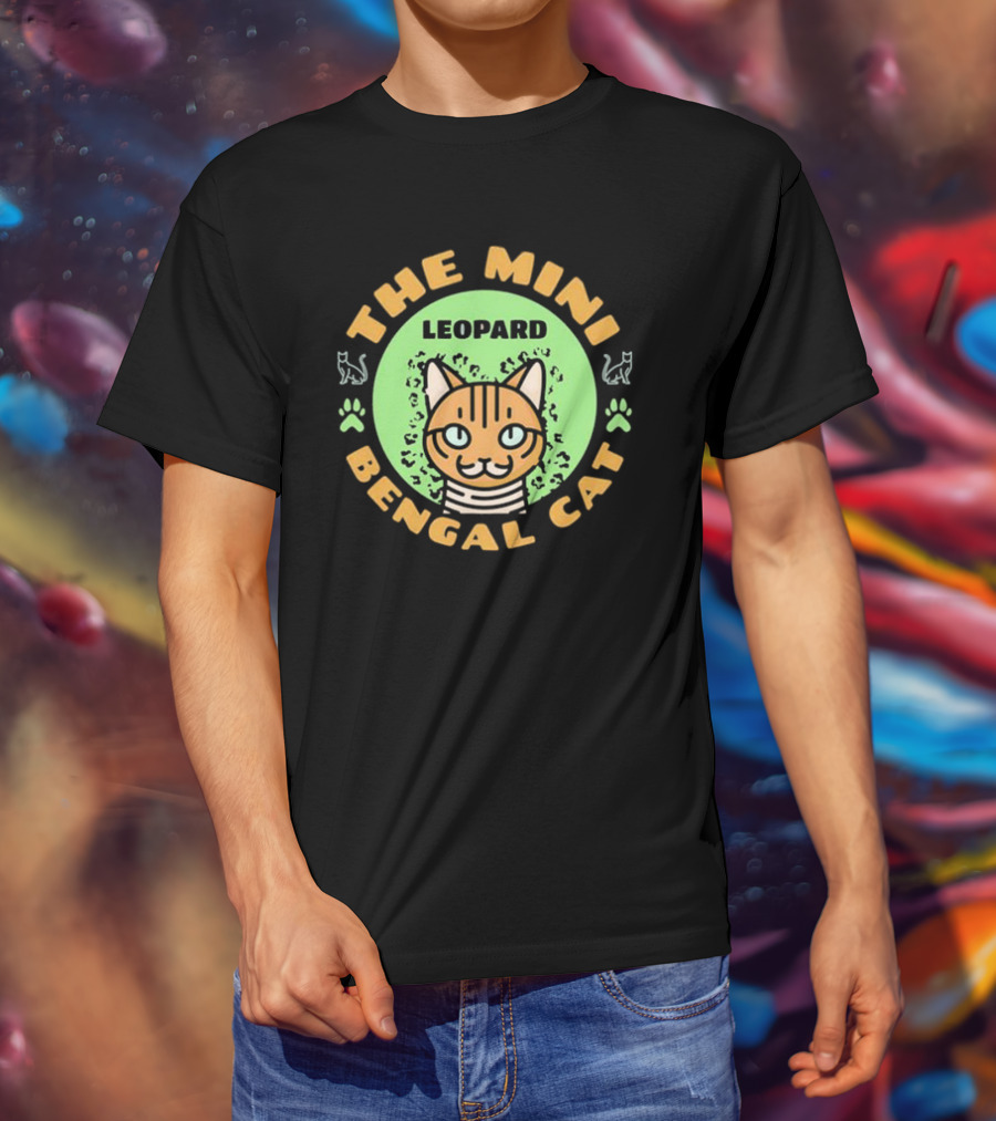 THE MINI LEOPARD BENGAL CAT PAWS AND WHISKERS ICONS T-Shirt