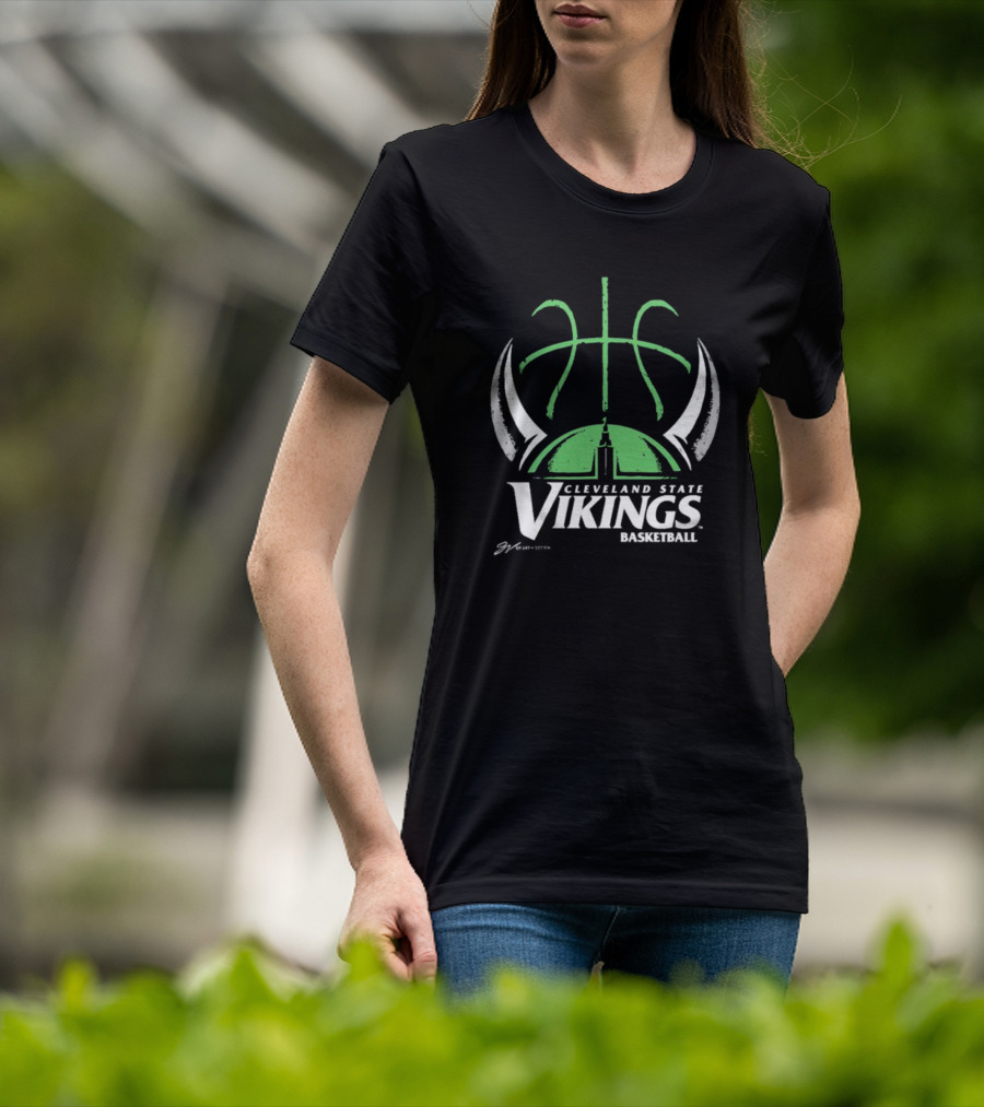 Cleveland State Vikings Basketball Green Viking Helmet Basketball T-Shirt