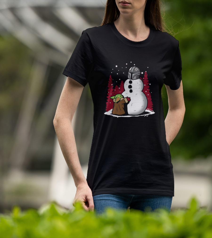 The Best Snowman In The Parsec Yoda Hugs Snowman Mandalorian Helmet Snow Star Wars T-Shirt