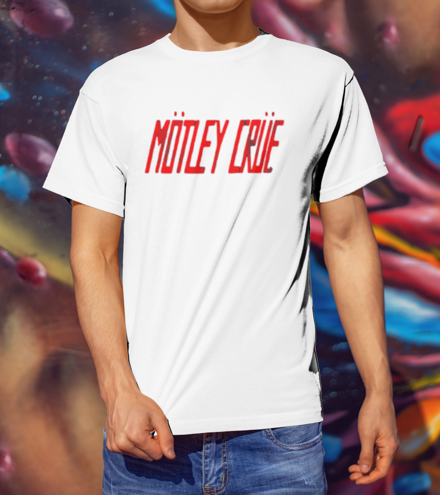 Mötley Crüe Vintage Black And Red Distressed Band T-Shirt