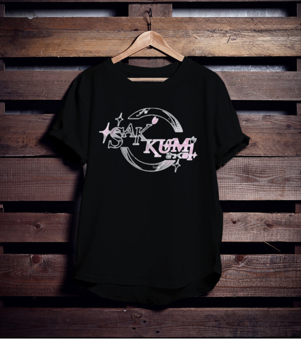 Sakkumi さっくみ T-Shirt