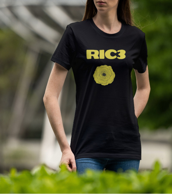 RIC3 Yellow Rose Daniel Ricciardo Merch T-Shirt