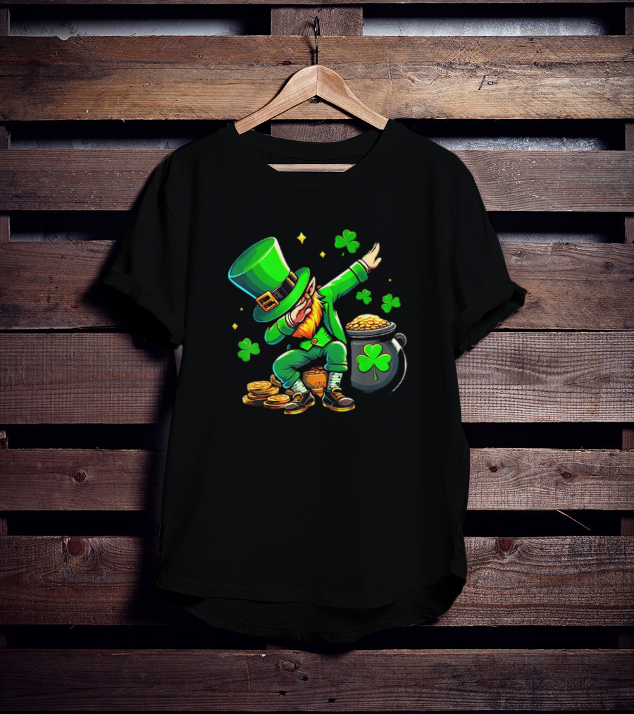 St Patricks Day Dabbing Leprechaun With Pot Of Gold And Shamrocks T-Shirt