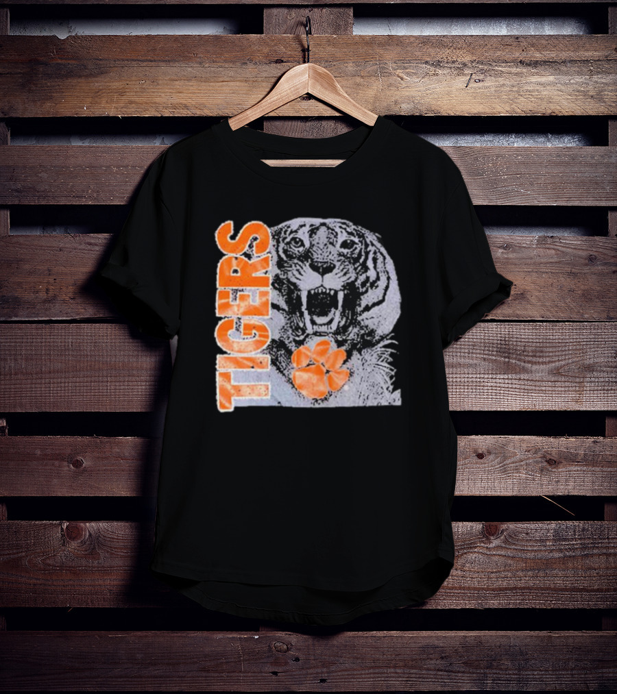 90s Clemson Tigers Vintage College Athletic Roaring Tiger With Orange Paw T-Shirt