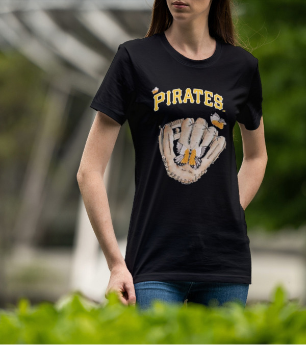 Pittsburgh Pirates Toddler Butterfly Baseball Glove Tiny Turnip T-Shirt