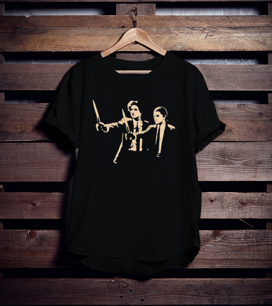 Worm Fiction Knife Duo In Suits T-Shirt