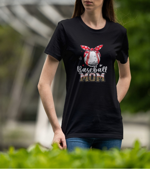 Leopard Baseball Mom Red Headband Baseball Ball Mother's Day Mama T-Shirt