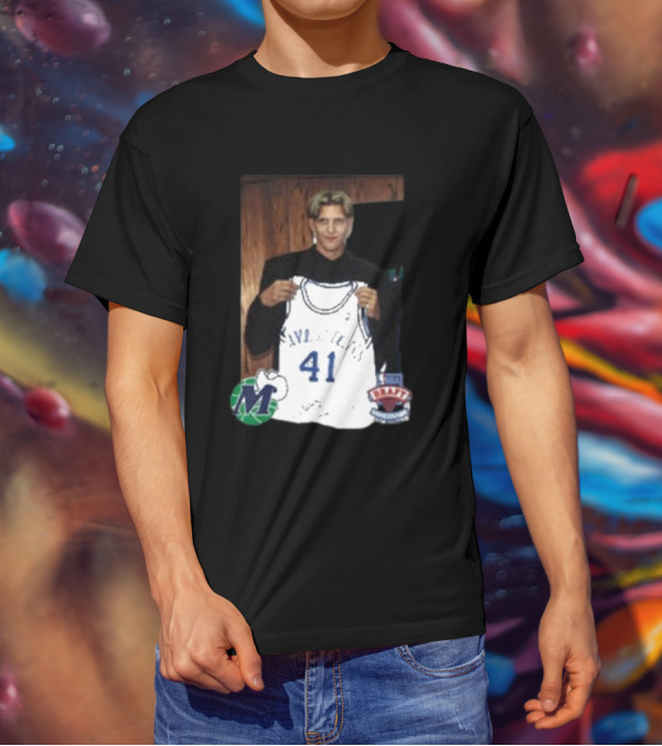 Luka Doncic Dirk Nowitzki Mavericks 41 NBA Draft Jersey Photo T-Shirt
