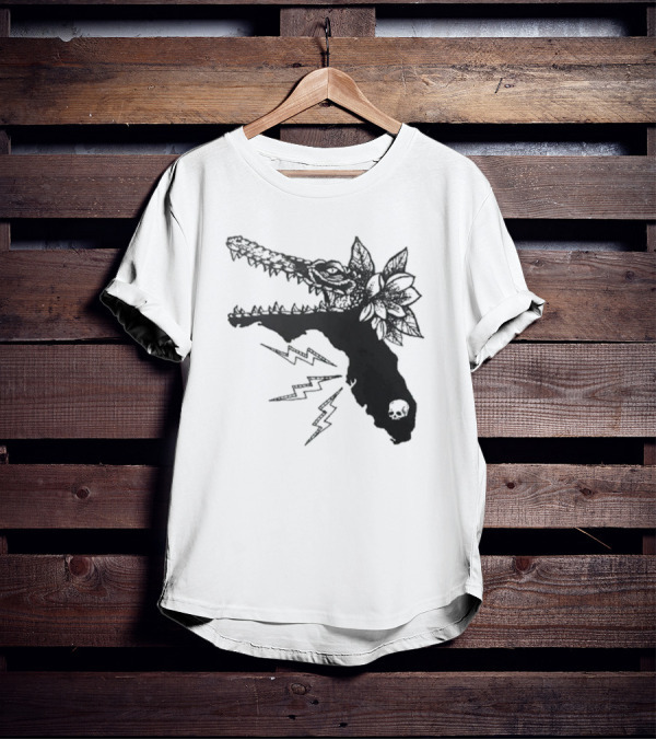 Florida Will Eat You - Alligator Skull Lightning Magnolia Map T-Shirt