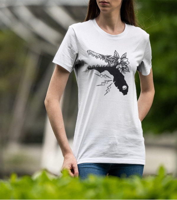 Florida Will Eat You - Alligator Skull Lightning Magnolia Map T-Shirt