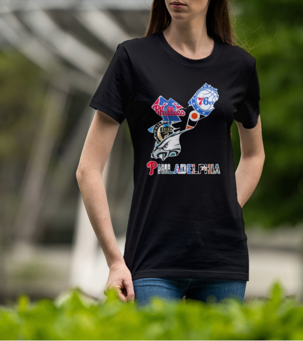 Philadelphia Eagles Phillies 76ers Union Flyers T-Shirt