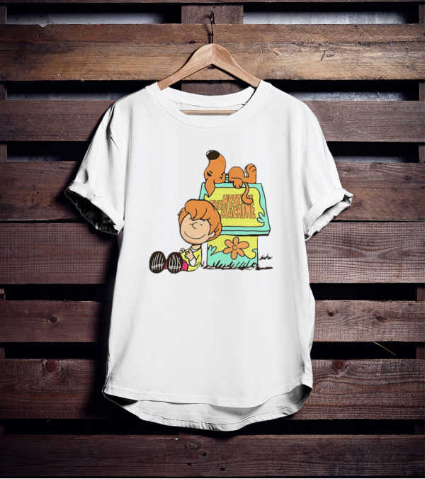 Scooby Doo And Shaggy Rogers Snoopy Style Mystery Machine T-Shirt