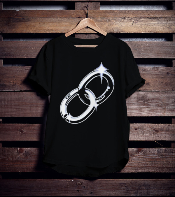 Kat Edwards Broken Link Chain T-Shirt