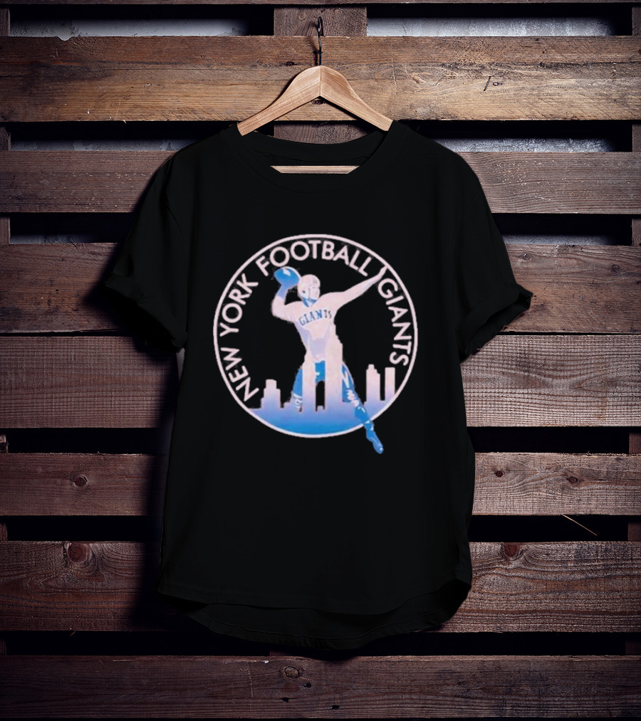 New York Football Giants Skyline Quarterback T-Shirt
