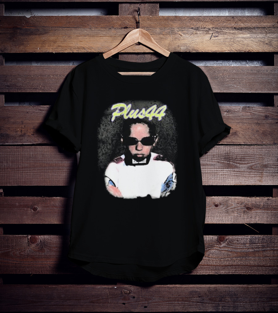 Lewis Hamilton Plus 44 Vintage Style Portrait T-Shirt
