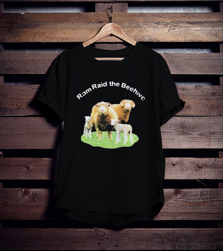 Ram Raid The Beehive Sheep On Grass T-Shirt