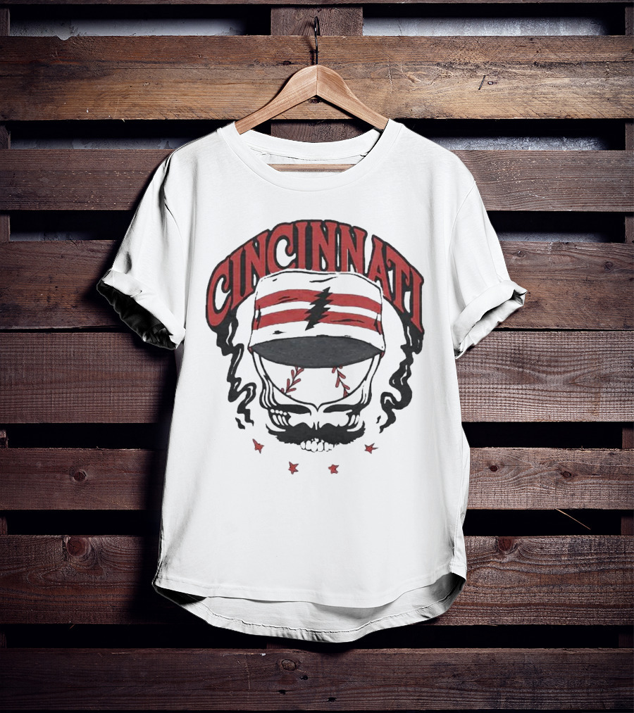 Cincinnati Reds Grateful Dead Skull Collaboration T-Shirt