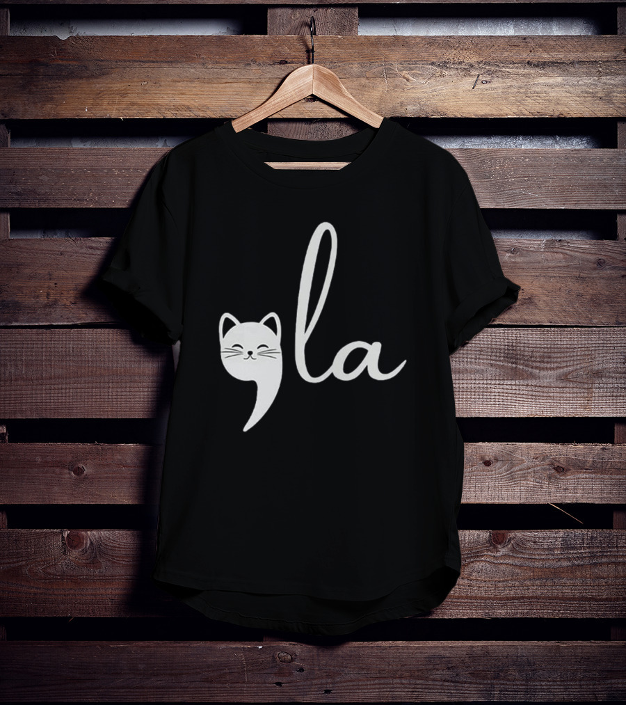 Cat Face La Women’s Childless Cat Lady T-Shirt