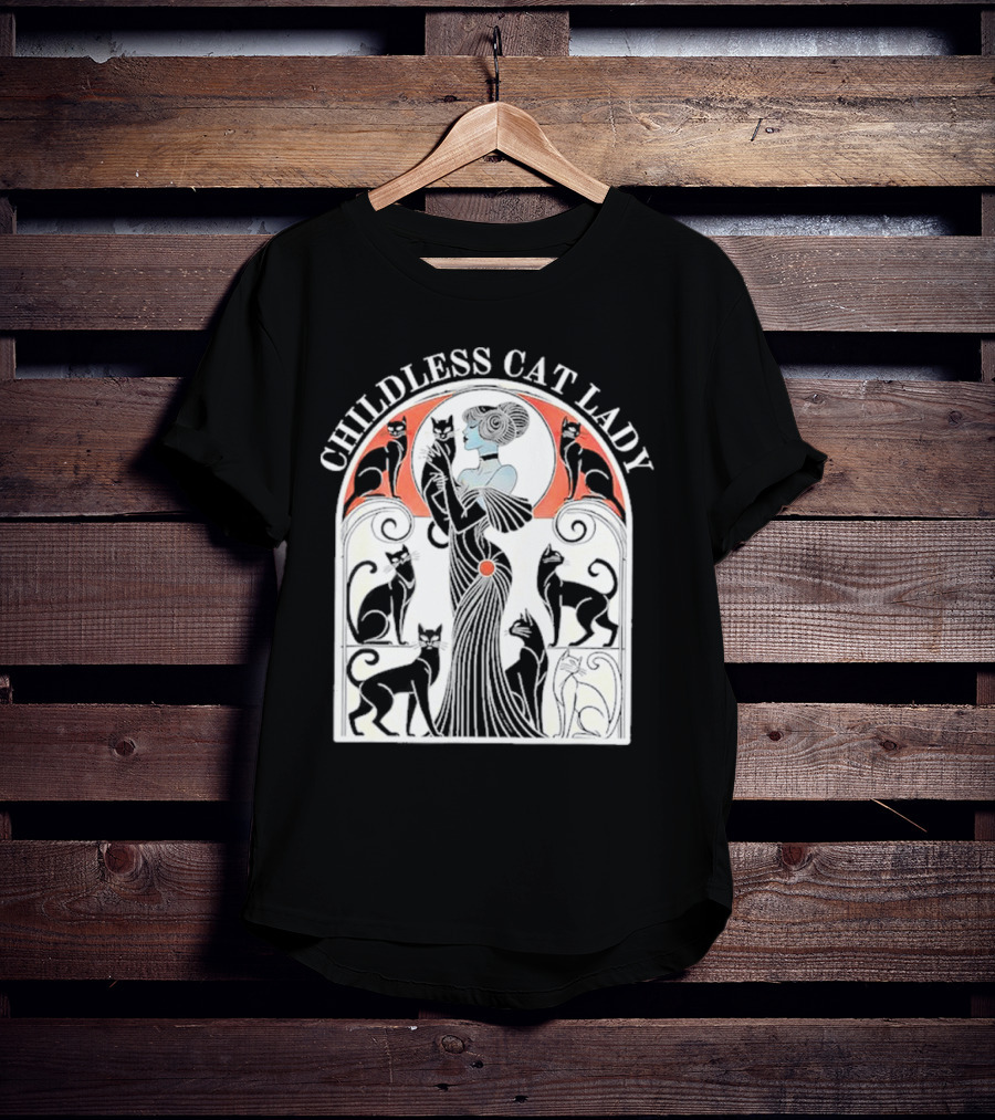 CHILDLESS CAT LADY Deco Style With Elegant Cats And Lady T-Shirt