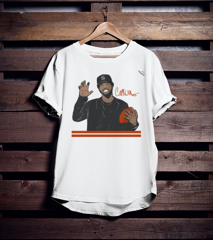 Caleb Williams Claw Pose Signature With Football And Cap Number 18 T-Shirt