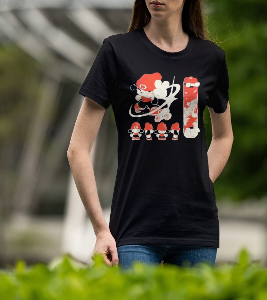 Hip Hop Dog Bryson McBee Roller Skating Skateboard Red Hat T-Shirt