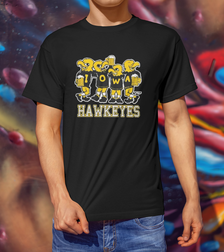 Vintage Iowa Hawkeyes Drinking Eagle Mascots T-Shirt
