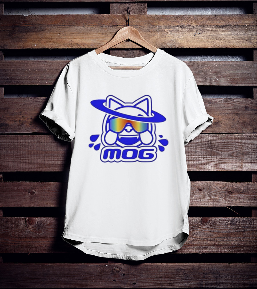 Mog Rainbow Gradient Spectacles Cat With Blue Outline Orbital Halo T-Shirt
