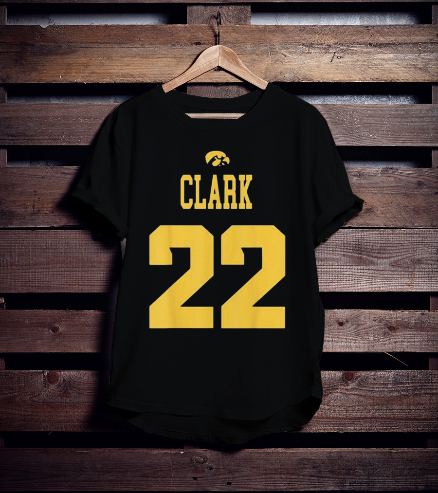 Clark 22 Iowa Hawkeyes T-Shirt