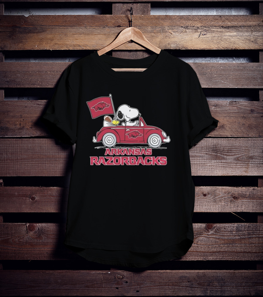 Snoopy And Woodstock Driving Car With Arkansas Razorbacks Flag T-Shirt