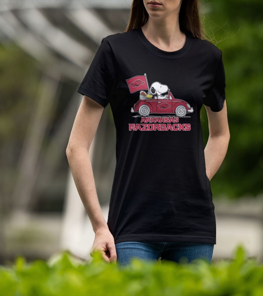 Snoopy And Woodstock Driving Car With Arkansas Razorbacks Flag T-Shirt