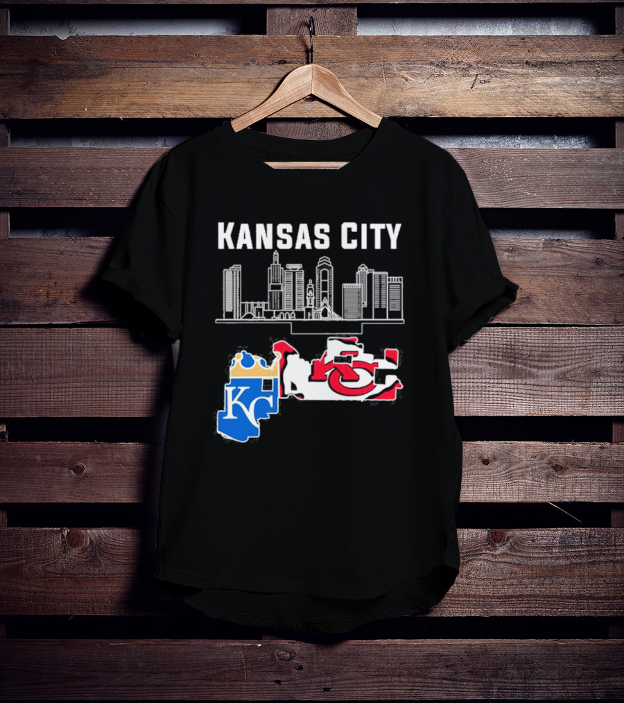 Kansas City Skyline KC Chiefs Royals Map T-Shirt