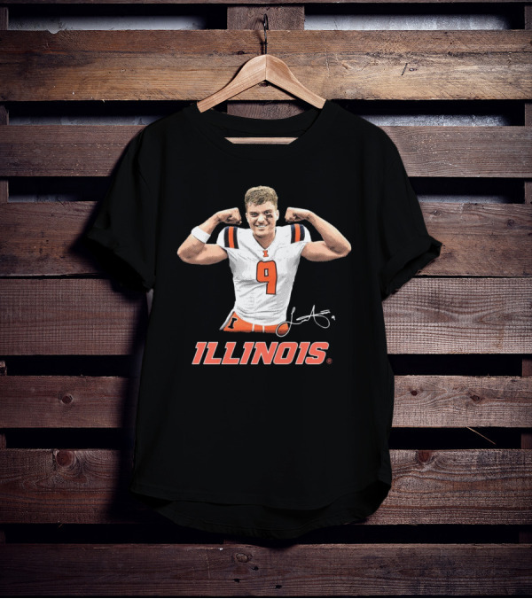 Illinois Fighting Illini Luke Altmyer Flexing With Signature And Number 9 T-Shirt