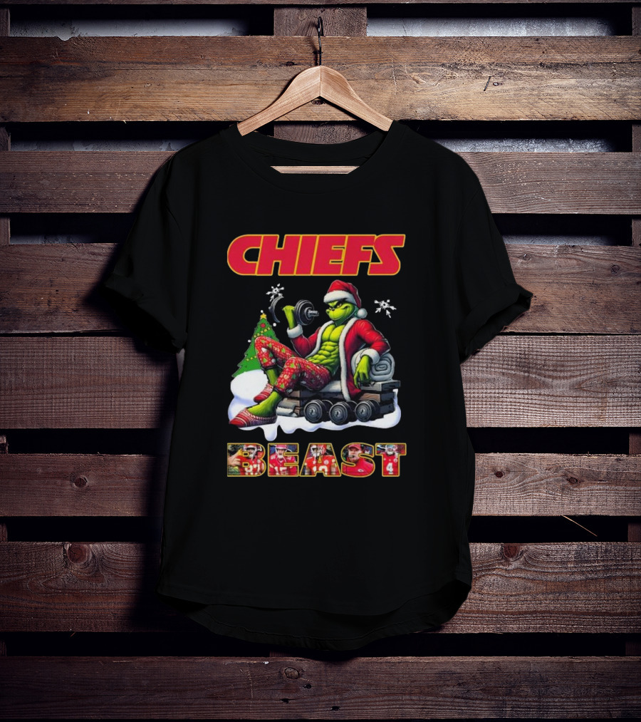 Chiefs Grinch Santa Beast Christmas Gymmer Kansas NFL 2025 T-Shirt