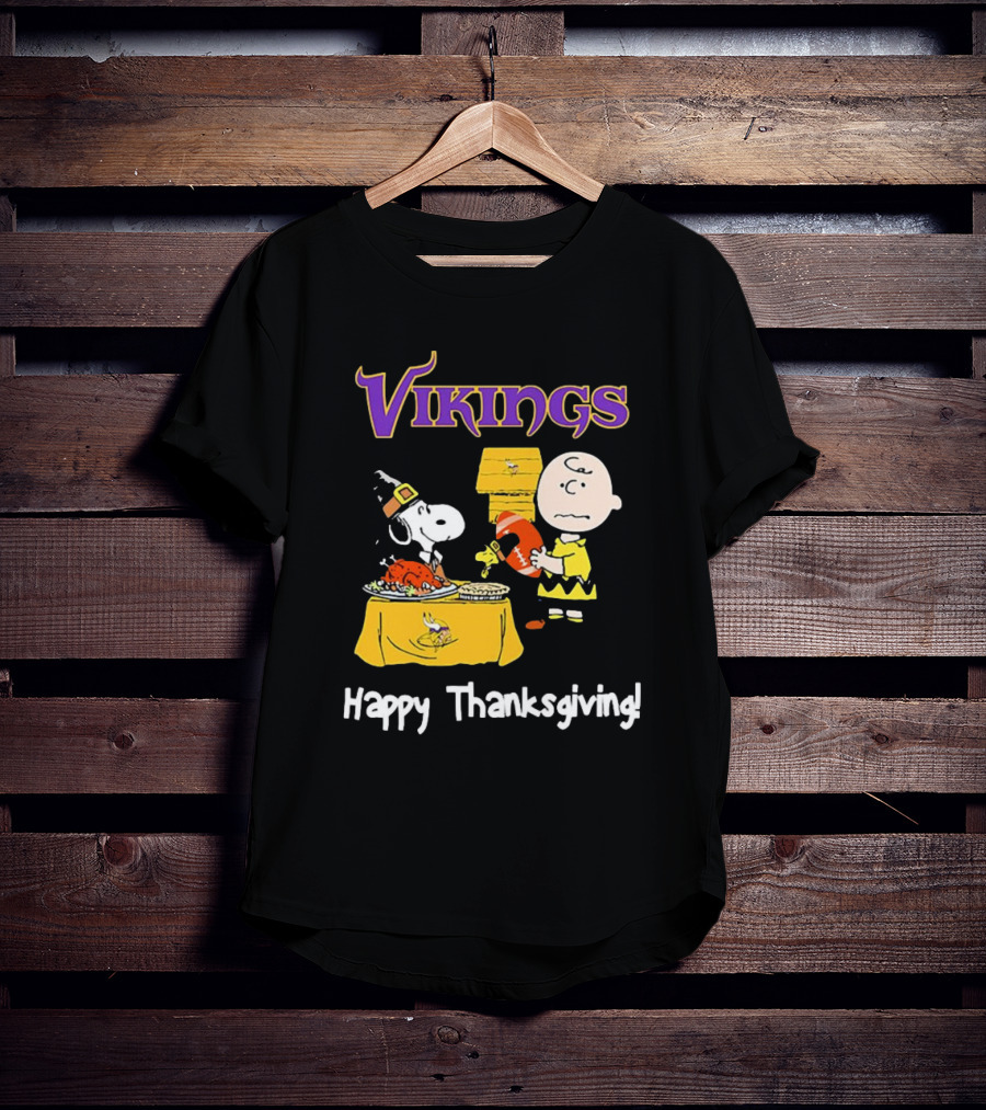 Peanuts Minnesota Vikings NFL Football Snoopy Charlie Brown Happy Thanksgiving T-Shirt