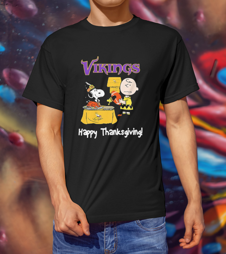 Peanuts Minnesota Vikings NFL Football Snoopy Charlie Brown Happy Thanksgiving T-Shirt