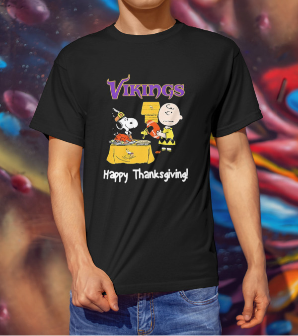 Peanuts Minnesota Vikings NFL Football Snoopy Charlie Brown Happy Thanksgiving T-Shirt