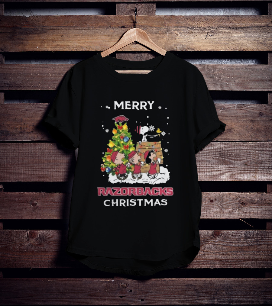 Merry Razorbacks Christmas Arkansas Snoopy And Friends T-Shirt