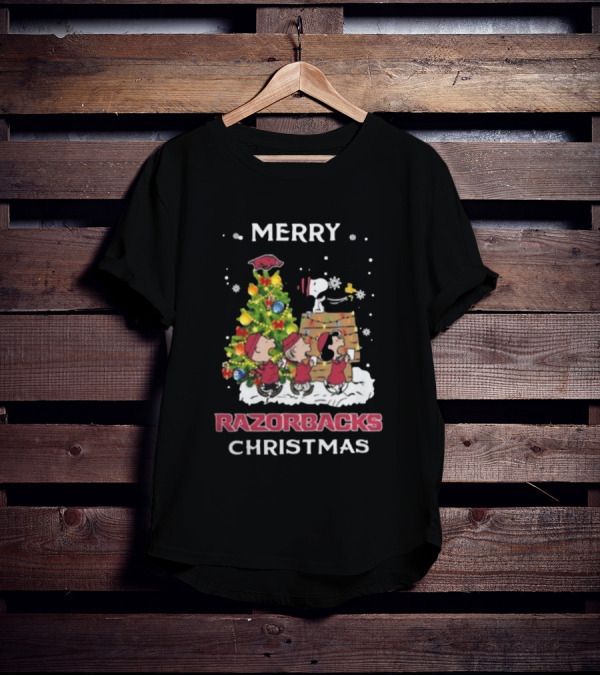 Merry Razorbacks Christmas Arkansas Snoopy And Friends T-Shirt