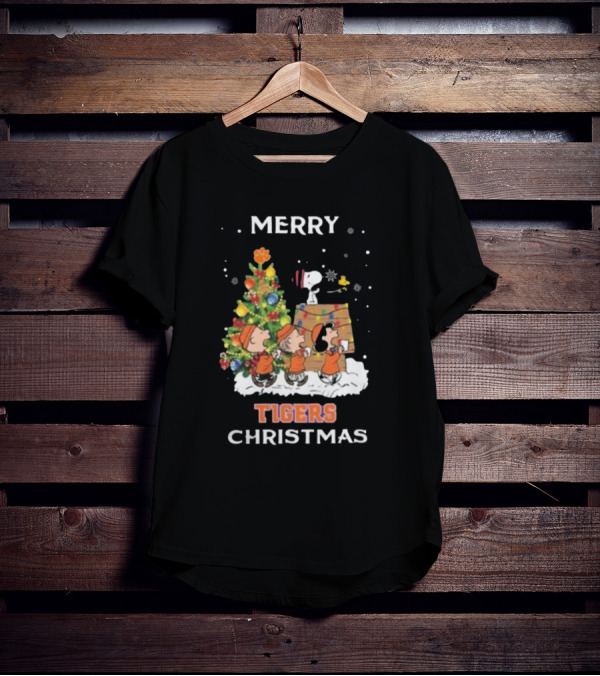 Merry Christmas Clemson Tigers Snoopy And Friends T-Shirt