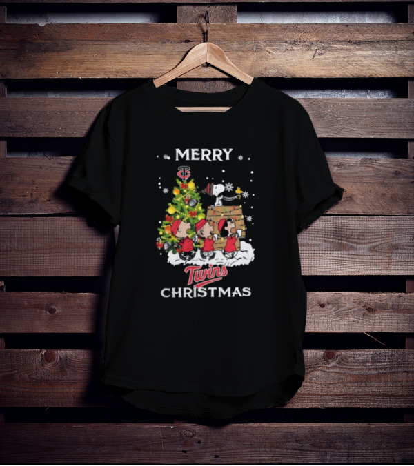 Merry Christmas Minnesota Twins Snoopy And Friends T-Shirt