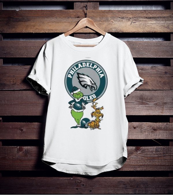 Grinch And Max Philadelphia Eagles Merry Christmas T-Shirt