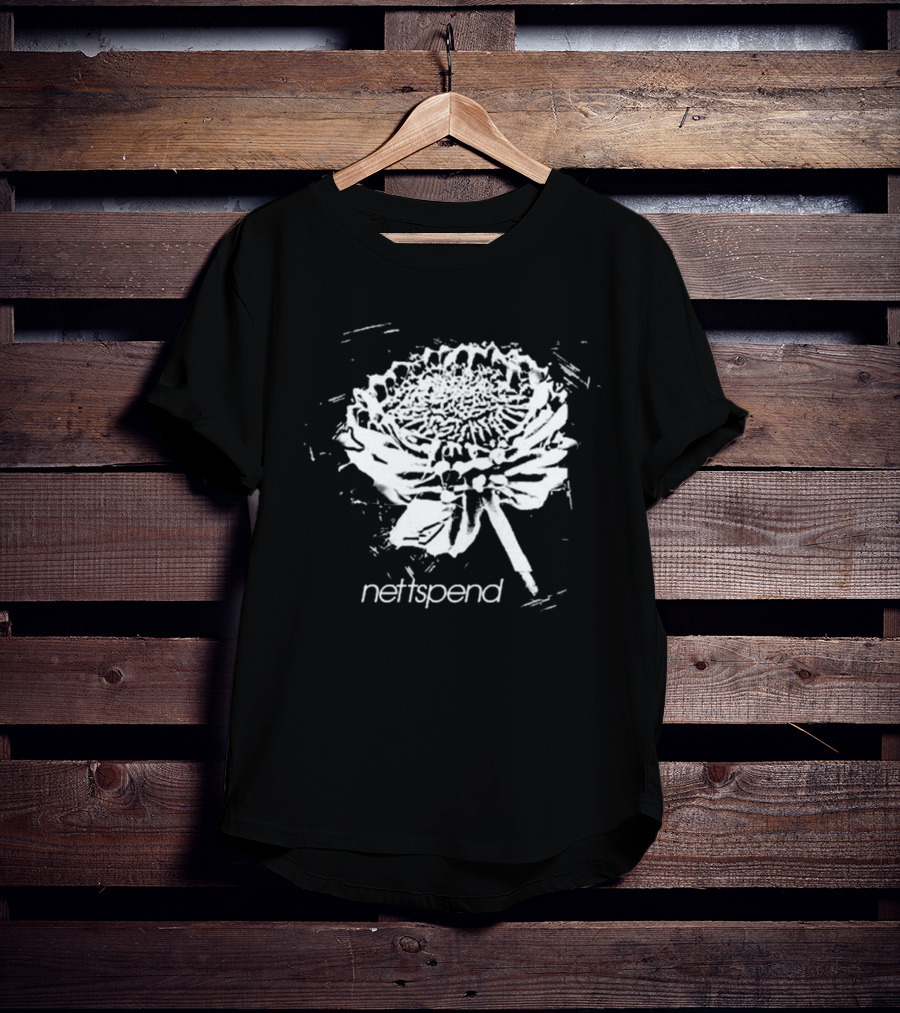 Nettspend Black And White Flower Artwork BAFK T-Shirt